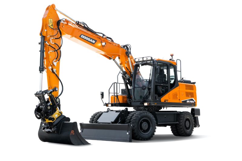 Mobilbagger Doosan DX140W-7