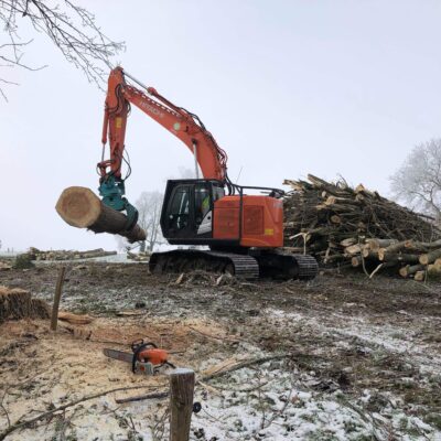 Anbauteile  Hydraulische- Holzgreifer und -Multigreifer