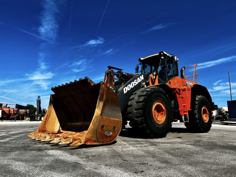 Gebrauchtmarkt Doosan DL550-3