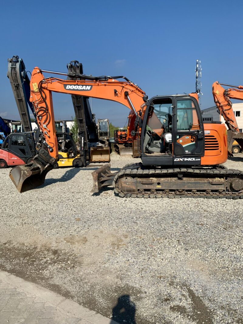 Gebrauchtmarkt Doosan DX 140-5 LCR