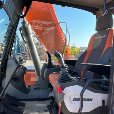 Gebrauchtmaschinen Doosan DX 140LC-5